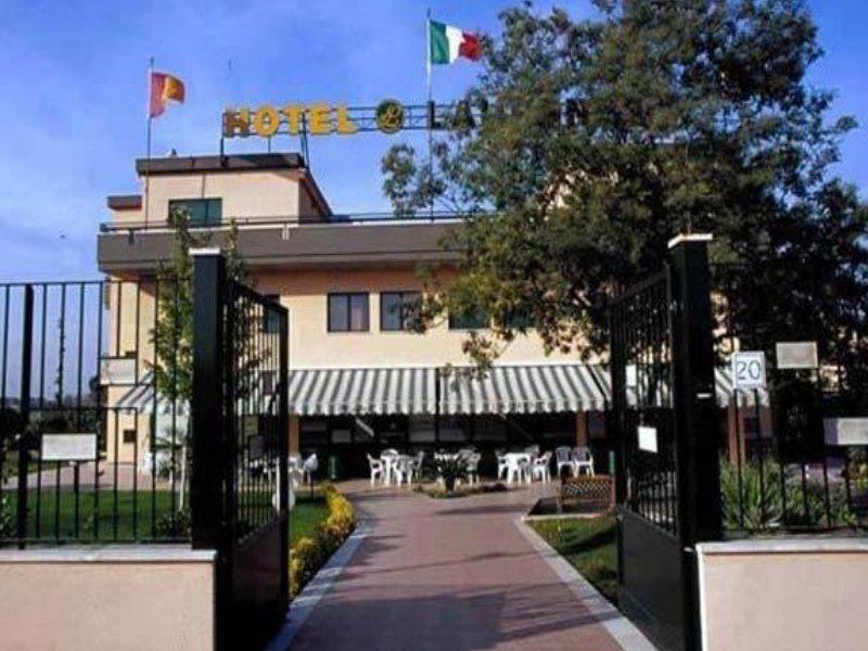 Hotel Laurence Rzym Zewnętrze zdjęcie