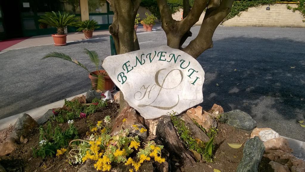 Hotel Laurence Rzym Zewnętrze zdjęcie