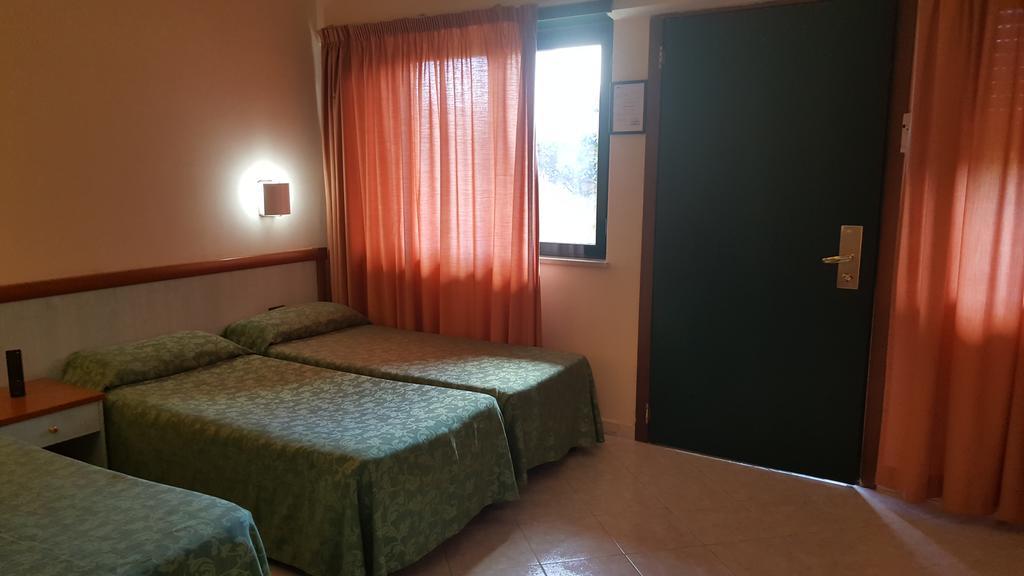 Hotel Laurence Rzym Zewnętrze zdjęcie