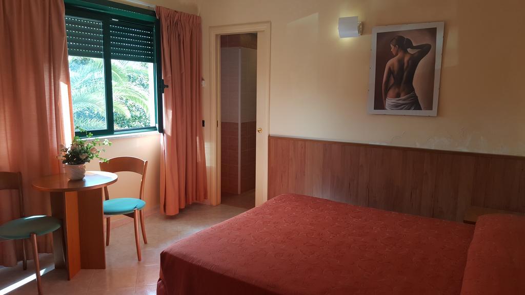 Hotel Laurence Rzym Zewnętrze zdjęcie