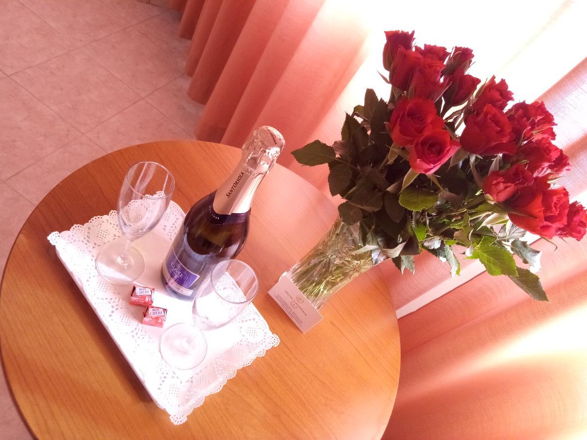 Hotel Laurence Rzym Zewnętrze zdjęcie