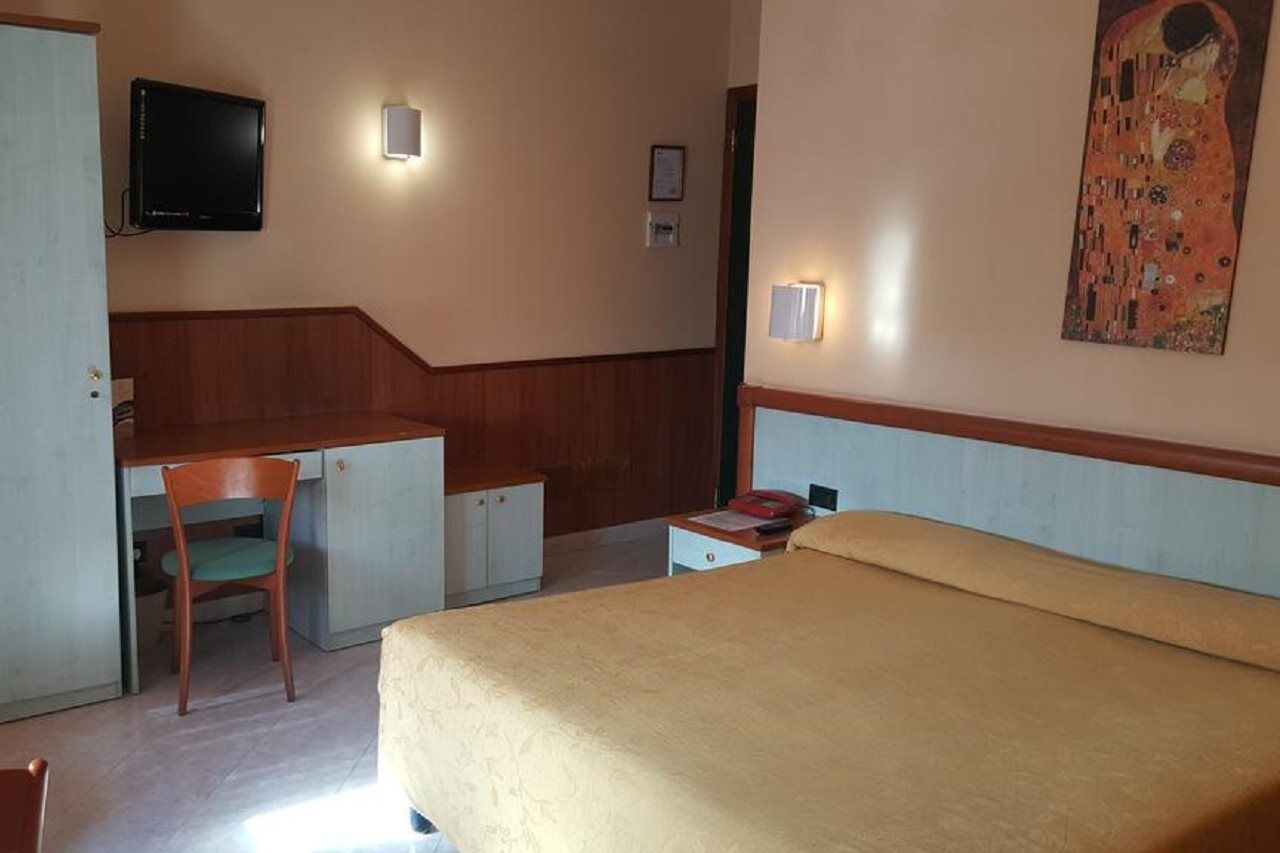 Hotel Laurence Rzym Zewnętrze zdjęcie